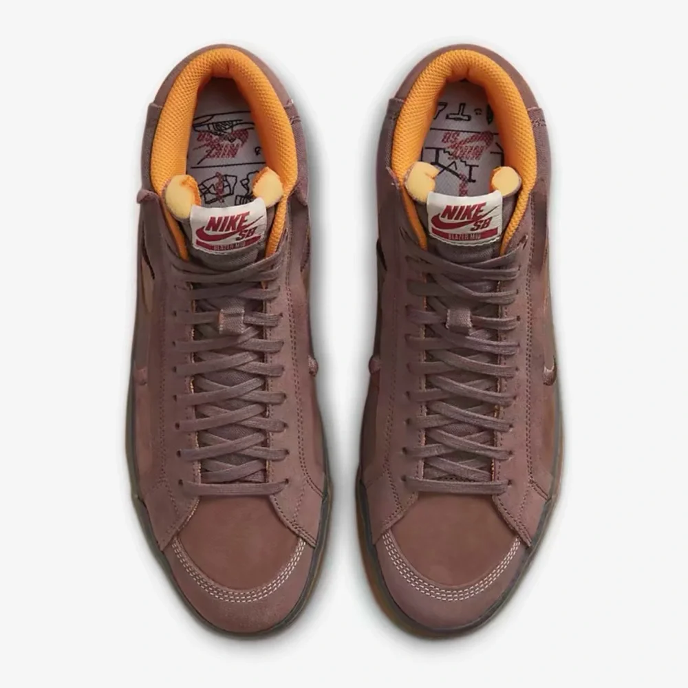 Skate Shoes
Nike SB Zoom Blazer Mid
Premium Plus Plum Eclipse/Kumquat/Gum Yellow - Picture 9 of 16
